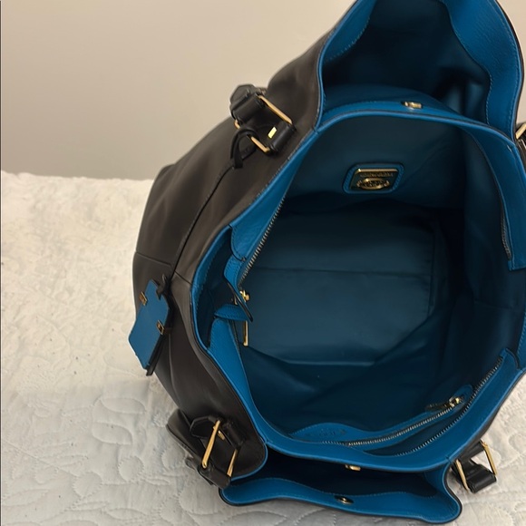 Tod's Vintage Black Leather Tote with Gold Accents Limited Edition Flower Bag - Picture 9 of 14